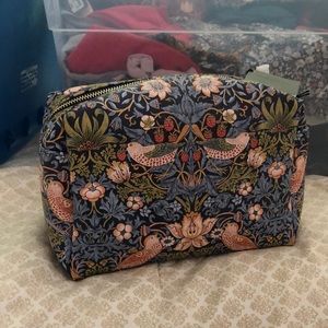 William Morris Makeup Toiletry Cosmetic Bag NEW